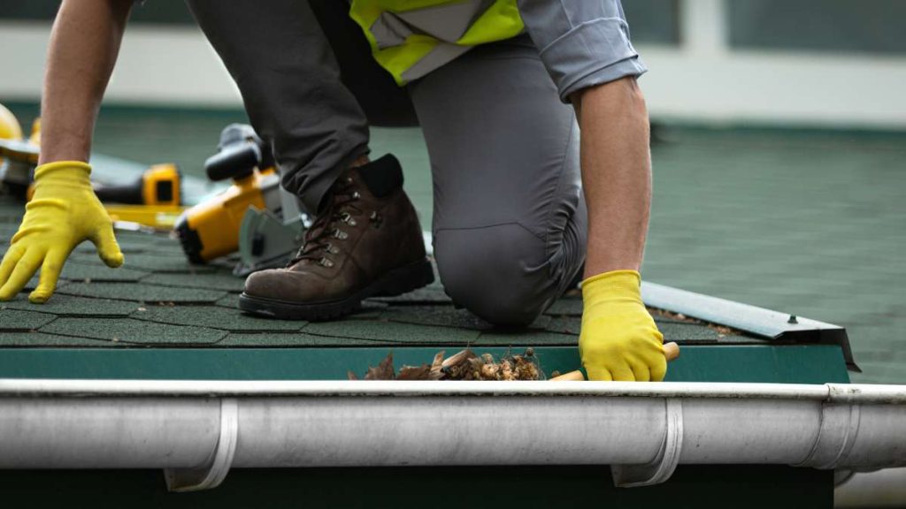 Colorbond-gutter-installation-In-Dandenong