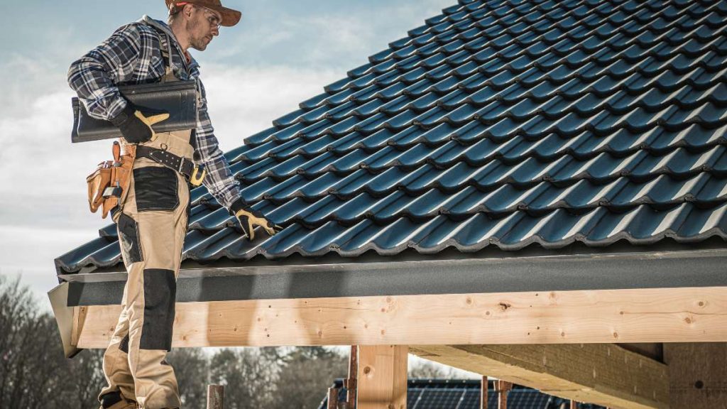 Roof-Downpipes-Maintenance-and-Installations.jpg